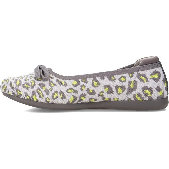 Clarks Women's Carly Hope Cloudsteppers Ballet Flat Shoe Size 7.5 Grey Leopard - Picture 2 of 15